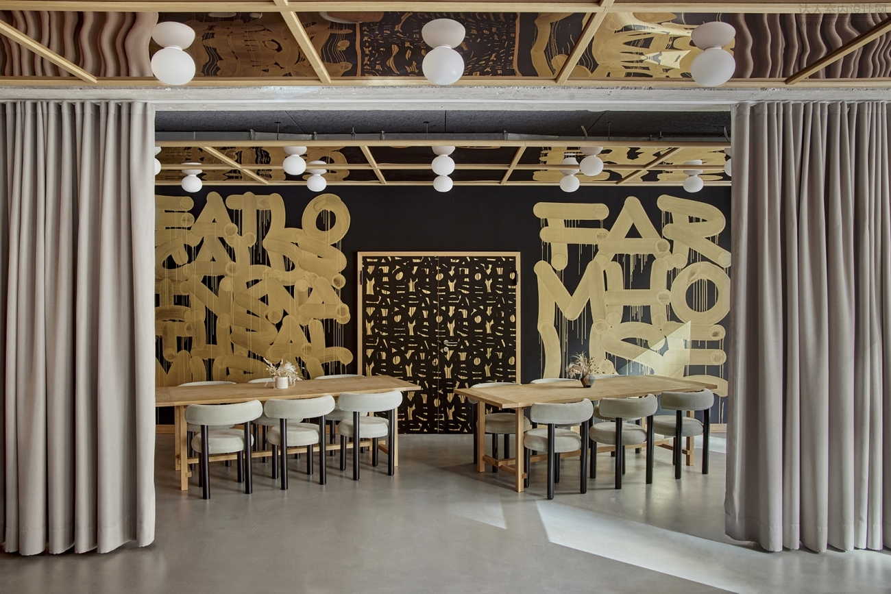 holloway-li-mural-farmhouse-powered-by-discuz