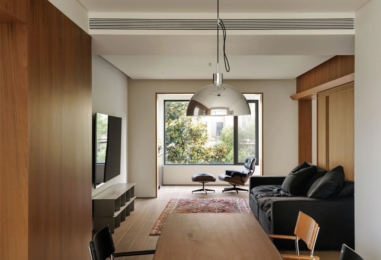 耕造设计 | 柚木与绿意交织的自然居所城新花园居所