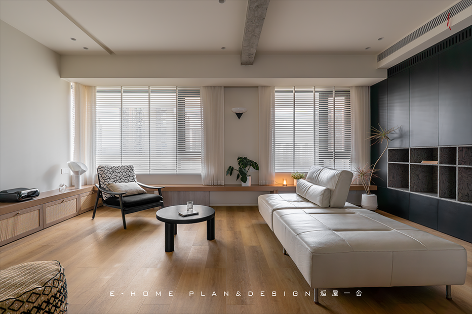 100㎡的独处自由，“我把三间卧室变成了客餐厅”