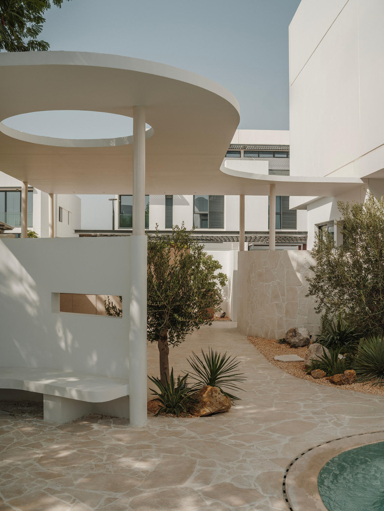 楼房花朵设计  | 迪拜滨海别墅