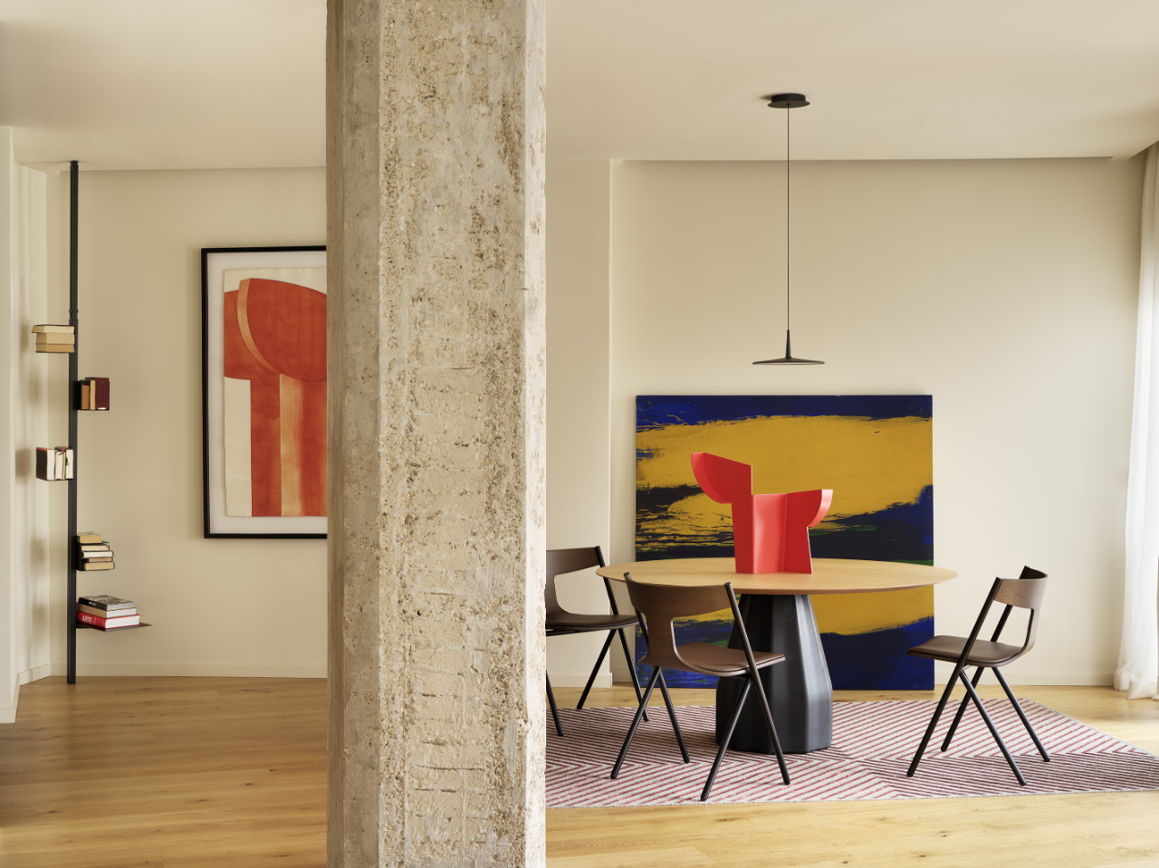 西班牙首批摩天楼里，实现五口之家的完美生活