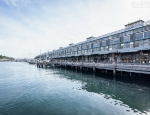 HASSELL设计--悉尼市郊一座码头建筑改造酒店