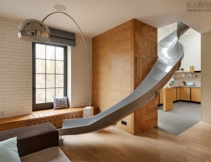 KI DESIGN STUDIO设计--乌克兰一家设有滑梯的公寓