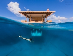 非洲桑吉巴尔岛曼塔度假村浮在海上的水下酒店