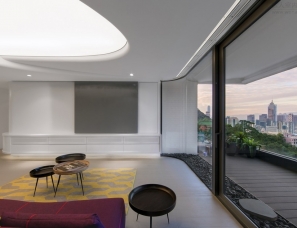 NC Design & Architecture--香港未来派风格复式住宅设计