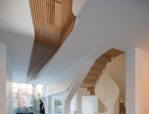 Flow Architecture&Magrlts--“光之瀑布”雕塑感住宅