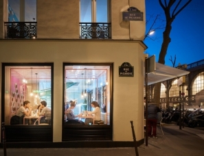 PNY巴黎一个丰富多彩的汉堡餐厅设计/CUT architectures